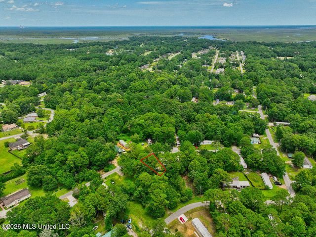 7737 Narcissus Drive, Gautier, MS 39553