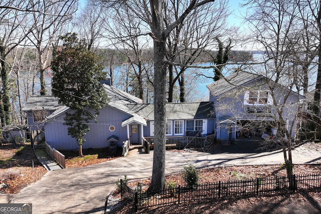 9700 Browns Bridge Drive, Gainesville, GA 30506