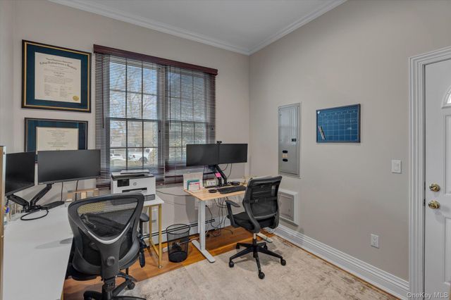 36 Fox Lane, Dix Hills, NY 11746