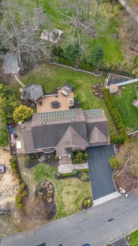 36 Fox Lane, Dix Hills, NY 11746