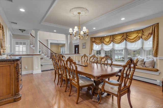 36 Fox Lane, Dix Hills, NY 11746