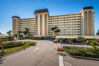 4750 COVE CIRCLE 905, St Petersburg, FL 33708