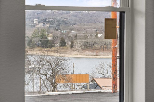 12018 State Hwy 13, Kimberling City, MO 65686