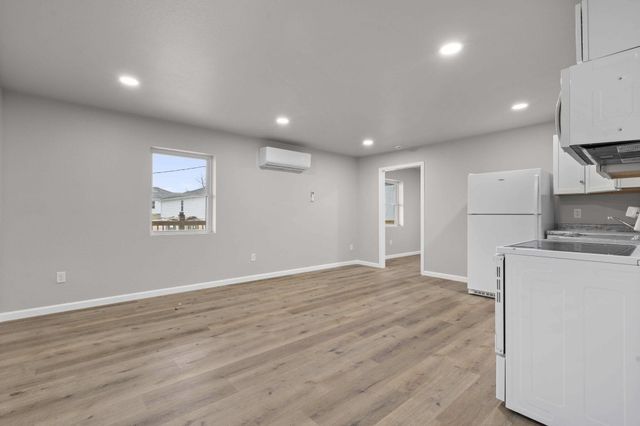 12018 State Hwy 13, Kimberling City, MO 65686