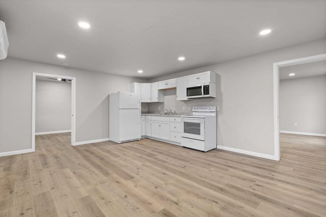 12018 State Hwy 13, Kimberling City, MO 65686