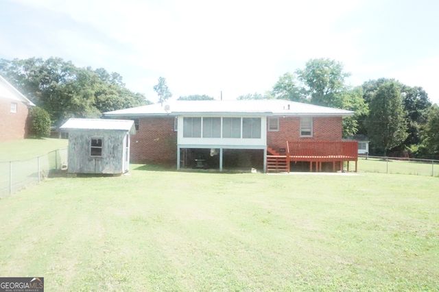 72 Bell Street, Hartwell, GA 30643
