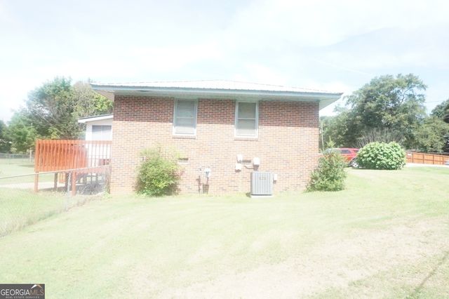 72 Bell Street, Hartwell, GA 30643