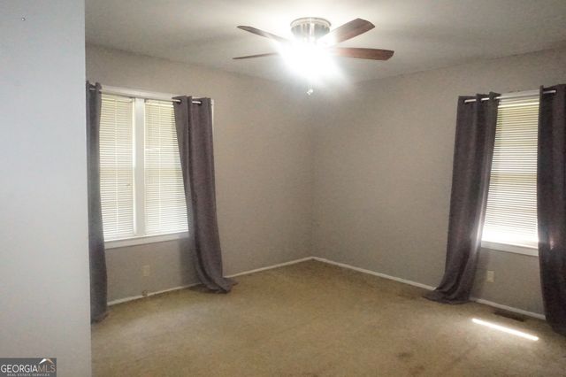 72 Bell Street, Hartwell, GA 30643