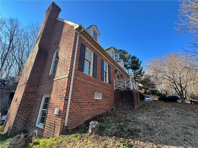 1089 Hillsdale Drive, Asheboro, NC 27203