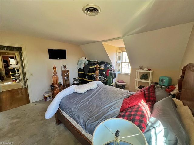 1089 Hillsdale Drive, Asheboro, NC 27203