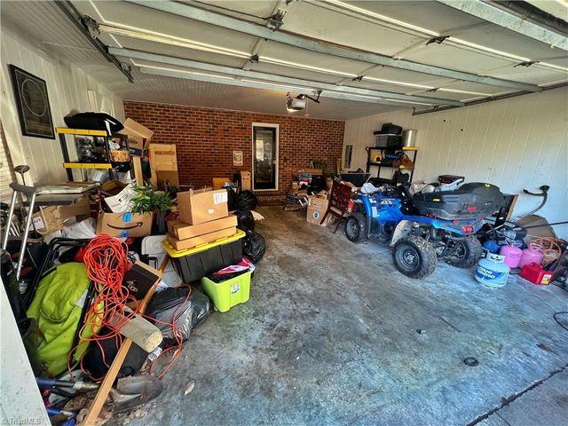 1089 Hillsdale Drive, Asheboro, NC 27203