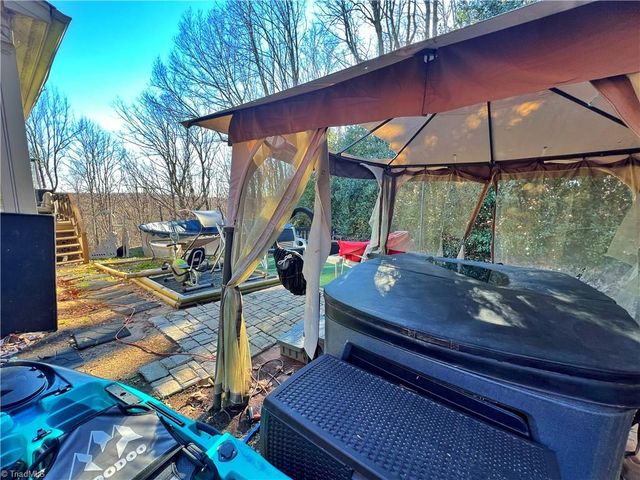 1089 Hillsdale Drive, Asheboro, NC 27203