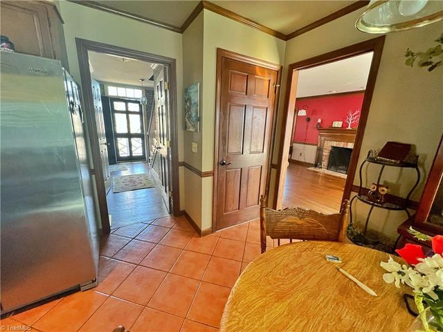 1089 Hillsdale Drive, Asheboro, NC 27203