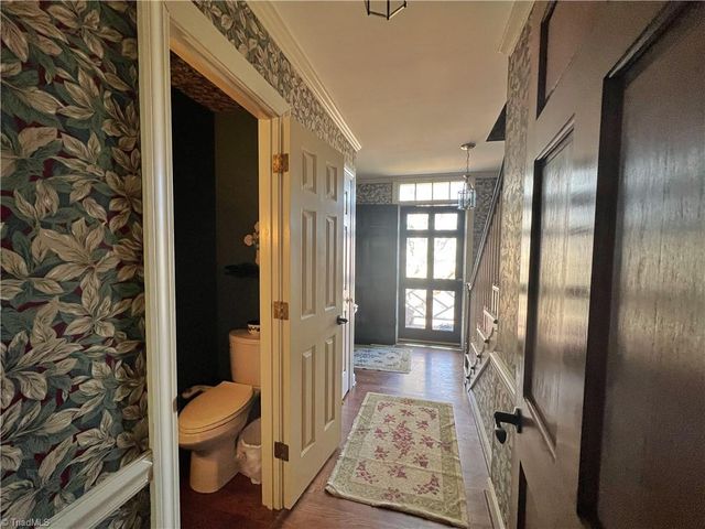 1089 Hillsdale Drive, Asheboro, NC 27203