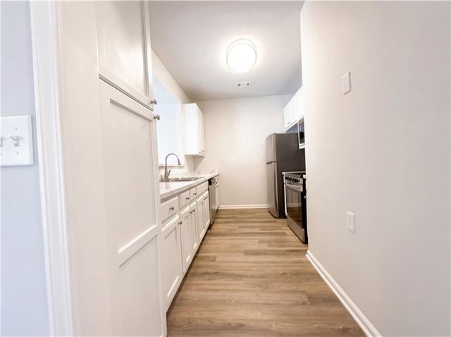 825 Commerce Boulevard, Riverdale, GA 30296