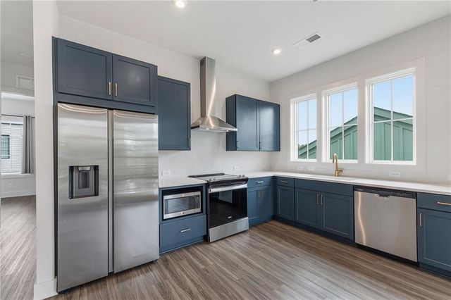 1290 Longreen Terr NW 2, Atlanta, GA 30318