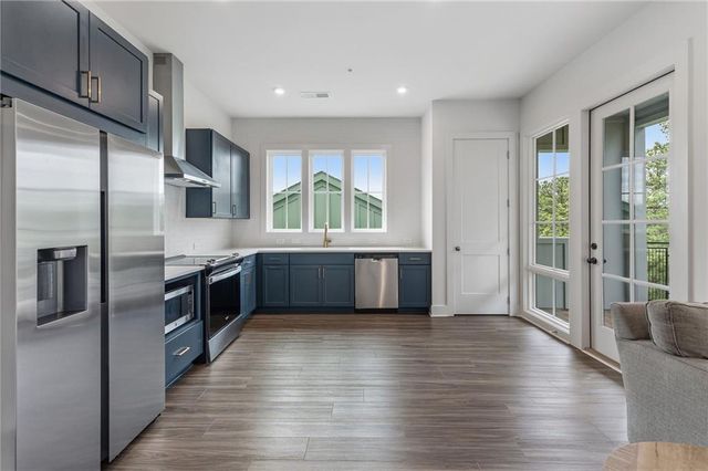 1290 Longreen Terr NW 2, Atlanta, GA 30318