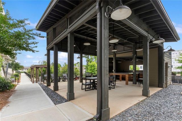1290 Longreen Terr NW 2, Atlanta, GA 30318