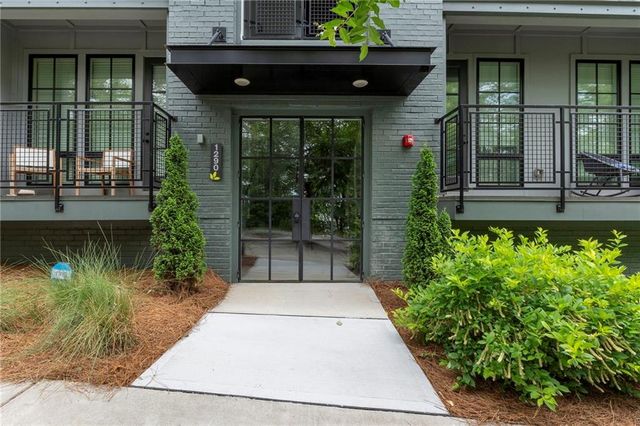 1290 Longreen Terr NW 2, Atlanta, GA 30318