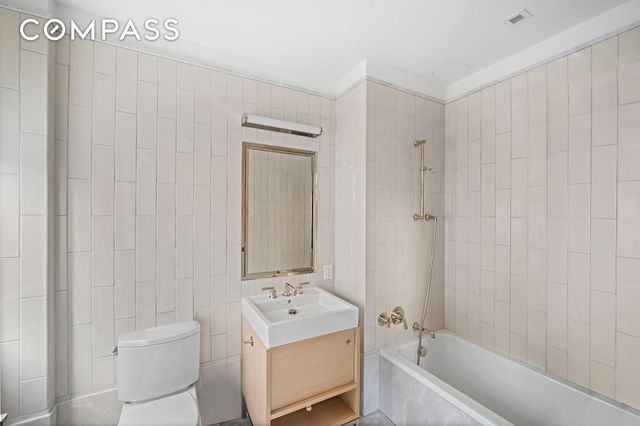 301 E 50th St Apt 5A, New York City, NY 10022