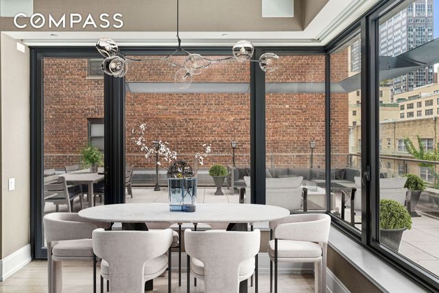 301 E 50th St Apt 5A, New York City, NY 10022