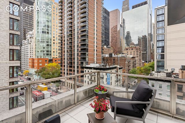 301 E 50th St Apt 5A, New York City, NY 10022