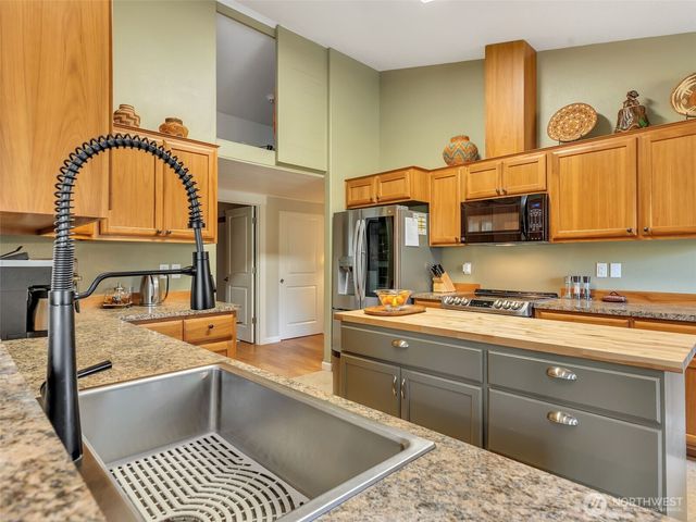 18215 Mill Lane, Long Beach, WA 98631