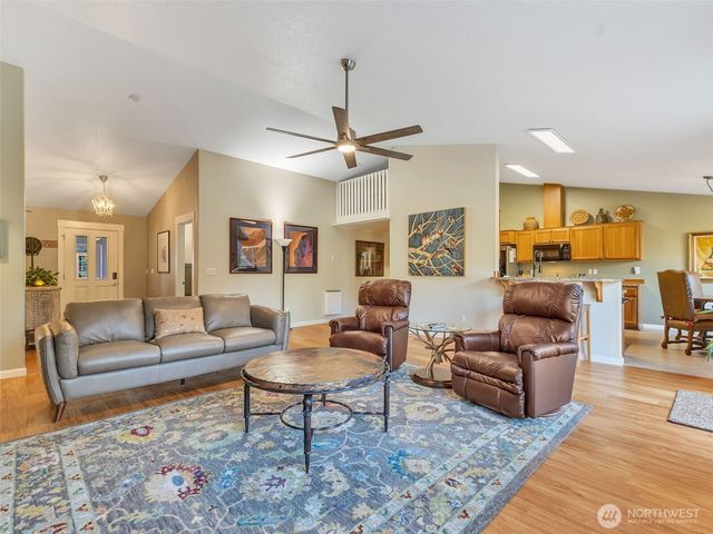 18215 Mill Lane, Long Beach, WA 98631