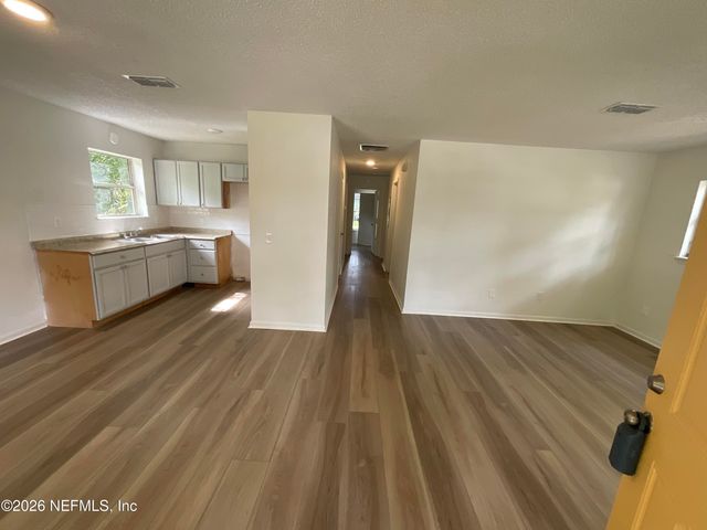 1813 W 5TH Street, Jacksonville, FL 32209