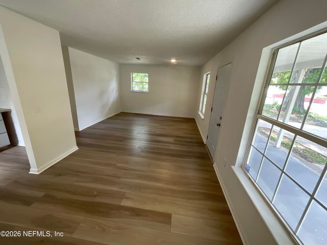 1813 W 5TH Street, Jacksonville, FL 32209