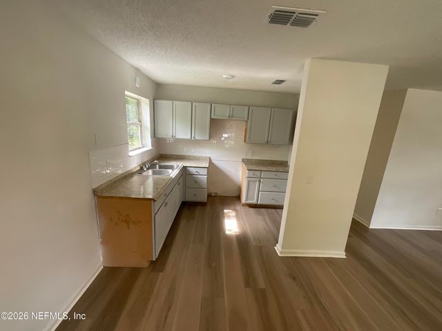 1813 W 5TH Street, Jacksonville, FL 32209