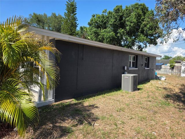 917 27TH STREET E, Bradenton, FL 34208