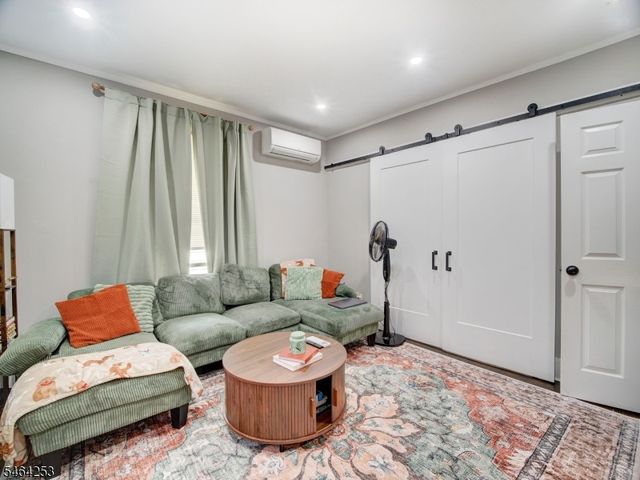 76 Mission St, Montclair Twp., NJ 07042