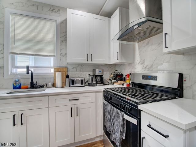 76 Mission St, Montclair Twp., NJ 07042
