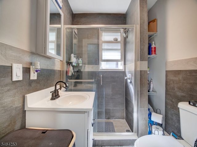 76 Mission St, Montclair Twp., NJ 07042