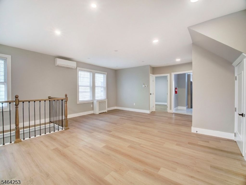 76 Mission St, Montclair Twp., NJ 07042 — photo 2