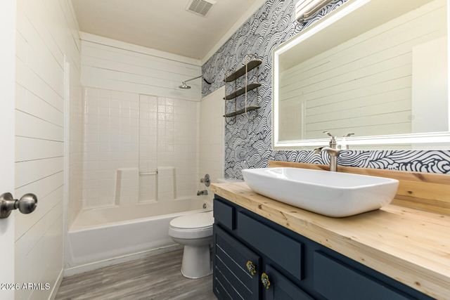 20807 N 3RD Avenue, Phoenix, AZ 85027