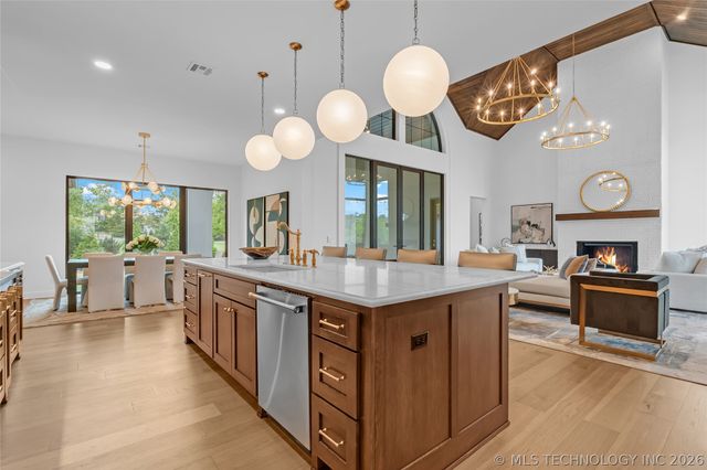 10604 S Holley Street, Jenks, OK 74037