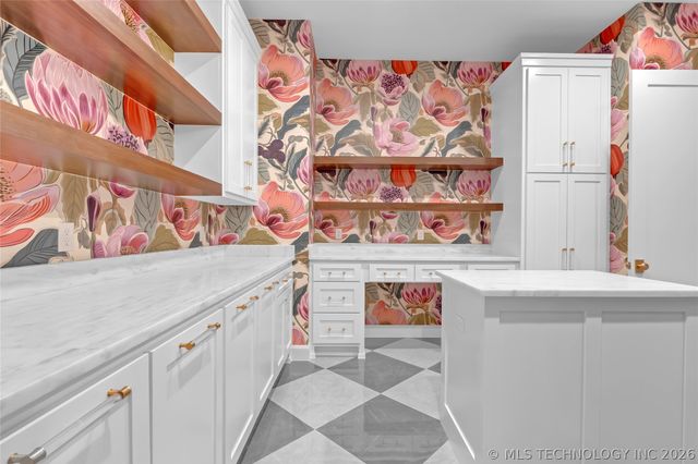 10604 S Holley Street, Jenks, OK 74037