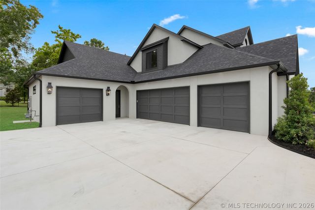 10604 S Holley Street, Jenks, OK 74037