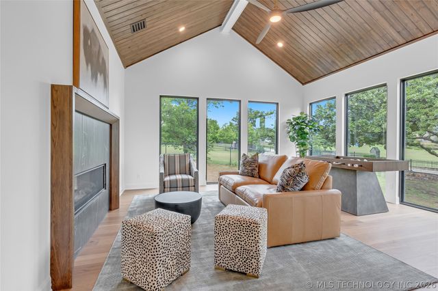 10604 S Holley Street, Jenks, OK 74037