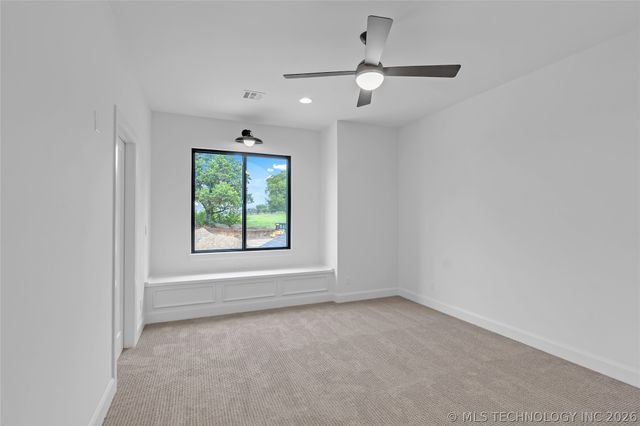 10604 S Holley Street, Jenks, OK 74037