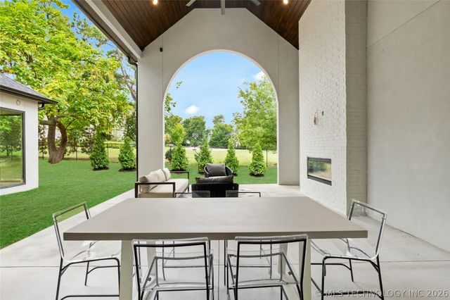 10604 S Holley Street, Jenks, OK 74037