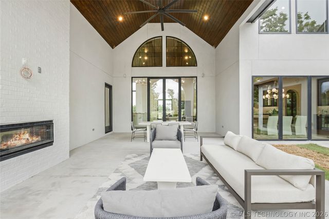 10604 S Holley Street, Jenks, OK 74037