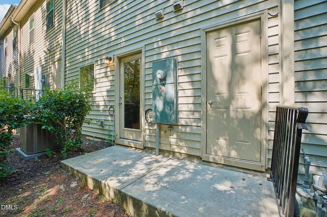 219 Socket Street, Raleigh, NC 27606