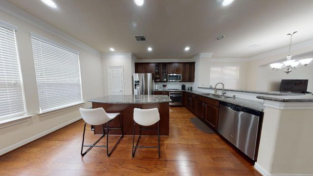 6363 Fairdale Lane P, Houston, TX 77057