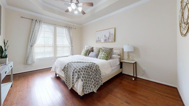 6363 Fairdale Lane P, Houston, TX 77057