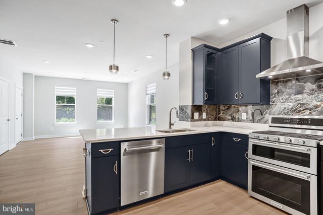 45181 DROWES TER, Sterling, VA 20166