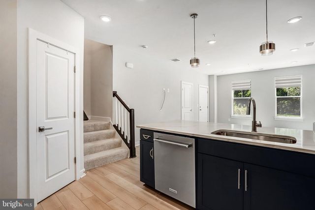 45181 DROWES TER, Sterling, VA 20166