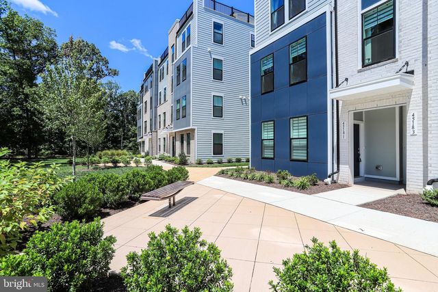45181 DROWES TER, Sterling, VA 20166
